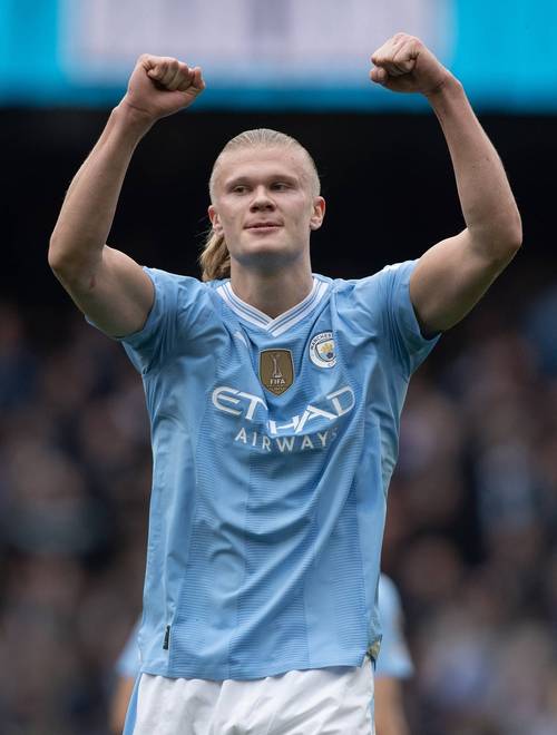 曼联旧将罗西：弗格森严肃中带着亲切体贴，待人就像父亲一样（曼联旧将罗西：弗格森严厉而温情，待人如父般体贴）