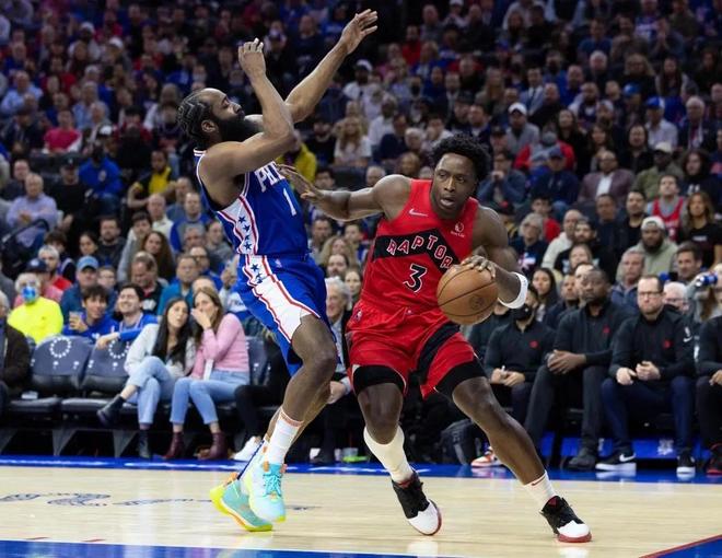 森林狼掘金末节生死时刻：爱德华兹三罚全中+绝平三分进入加时赛（森林狼vs掘金末节决战：爱德华兹三罚稳准+绝平三分，比赛拖入加时）