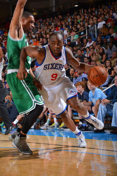 买票去现场看？仍无平台接手CBA转播，这水平能吸引多少球迷掏钱（平台迟迟不接CBA转播，现场成唯一观赛？这水平能吸引多少球迷买单）