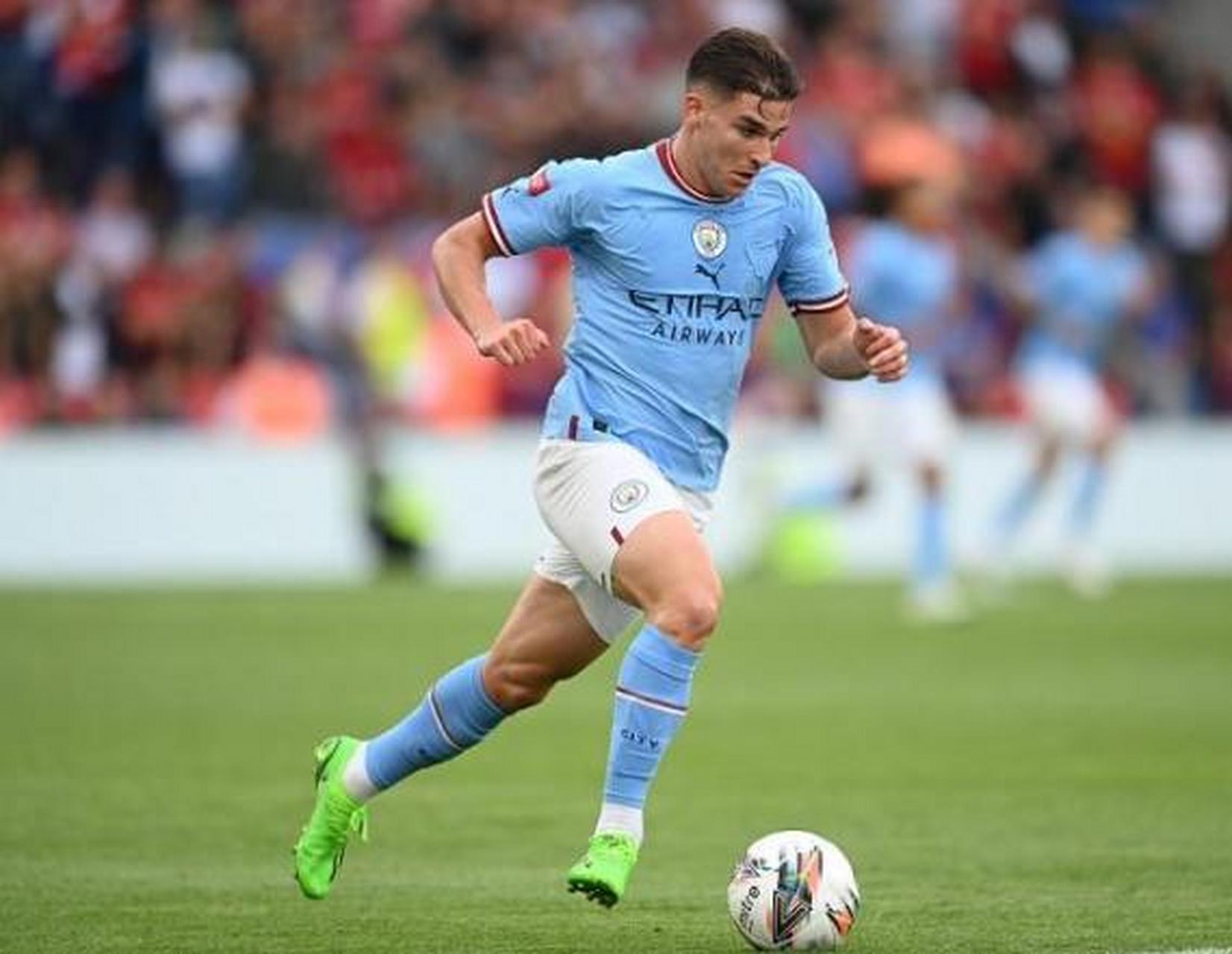 2.53米，麦克托米奈创下倒钩射门脚尖高度新的世界纪录（脚尖2.53米！麦克托米奈倒钩高度刷新世界纪录）