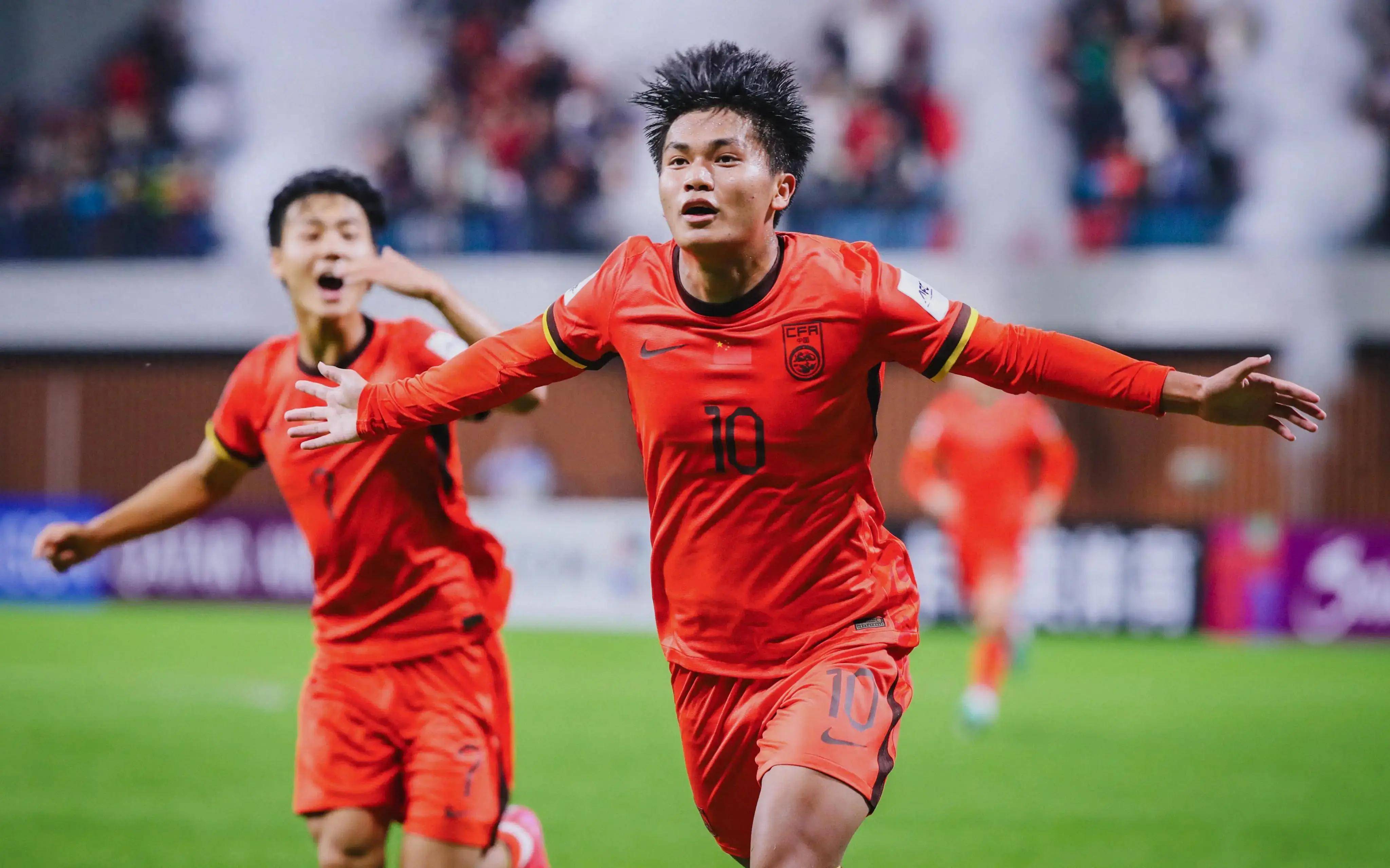 米体：道格拉斯·路易斯出场达标才能被买断，目前看他可能回尤文（米体：道格拉斯·路易斯需满足出场条件方可买断，眼下他或将回归尤文）