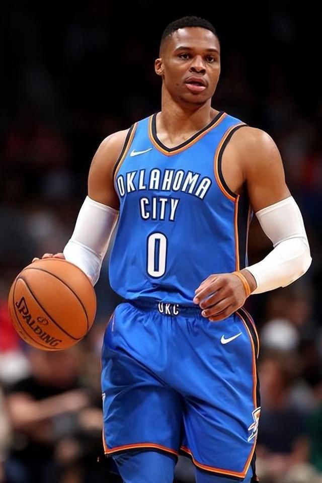 排除伤病！天空：弗拉霍维奇内收肌轻度疲劳，有望出战佛罗伦萨（无大碍！天空：弗拉霍维奇内收肌轻微疲劳，预计可战佛罗伦萨）