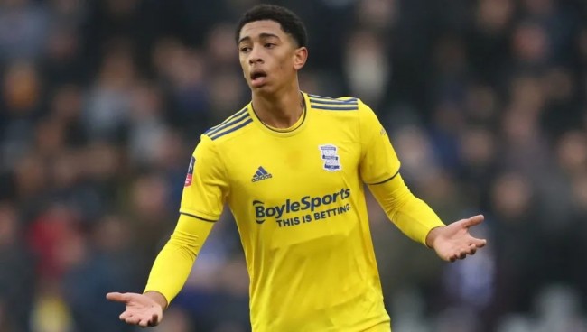 欧冠进球榜更新：梅西连续破门,（欧冠射手榜更新：梅西连场建功）