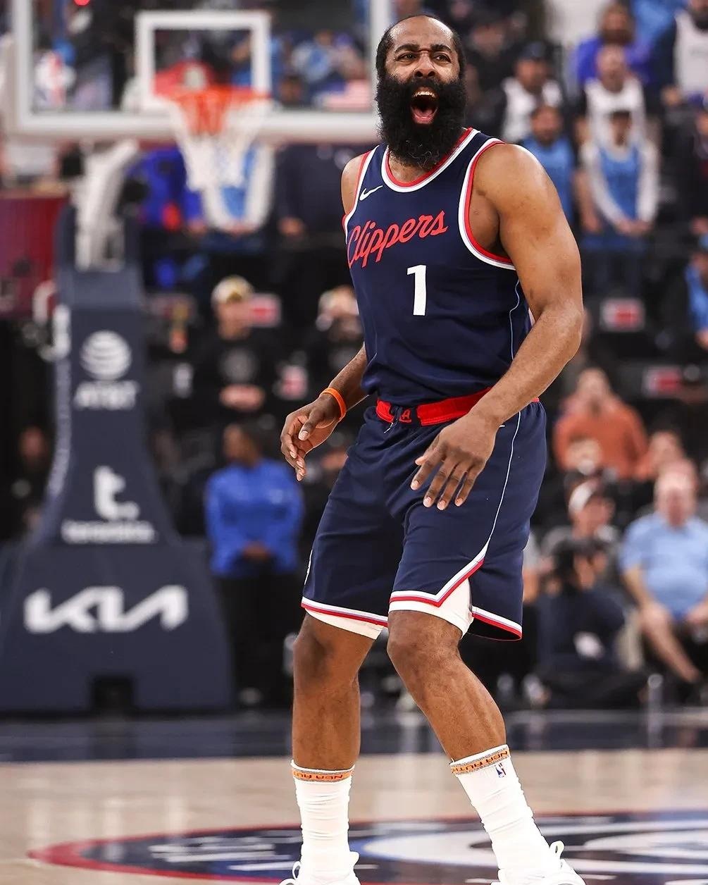 NBA战报：穆雷27分6板，掘金135-112大胜爵士（穆雷轰27分6板，掘金135-112轻取爵士）