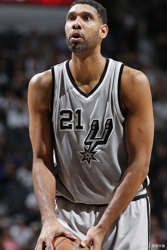 安布：邵佳一与此前的混乱划清界限，是国足非常好的主帅人选（安布称：邵佳一已与过去的混乱切割，堪为国足主帅上佳人选）