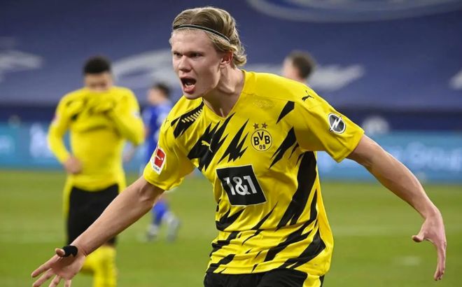 英超主帅下课赔率更新，斯洛特居首法尔克次席（英超主帅下课赔率最新榜：斯洛特领跑，法尔克居次）