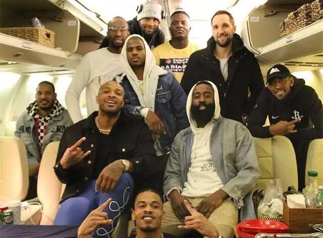 乱套，日本女排进世锦赛决赛！3-0欧洲劲旅，中国女排赢下排名赛（格局被打破！日本女排3-0横扫欧洲强敌闯进世锦赛决赛，中国女排收获排位赛胜利）